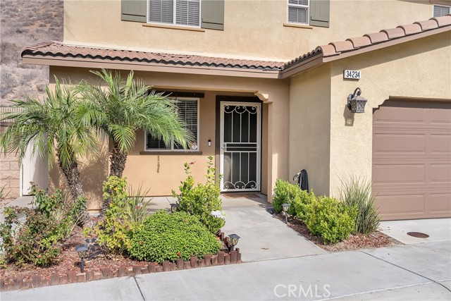 34234 Parkside Drive, Lake Elsinore CA: https://media.crmls.org/medias/3dd731f9-e4ec-497f-834a-5db559fb91e7.jpg