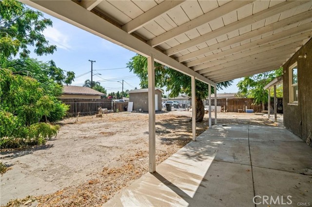 Detail Gallery Image 2 of 26 For 165 N Alessandro Ave, San Jacinto,  CA 92583 - 5 Beds | 2/1 Baths