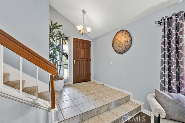 Detail Gallery Image 3 of 50 For 18124 Old Trail Ln, Fountain Valley,  CA 92708 - 3 Beds | 2/1 Baths