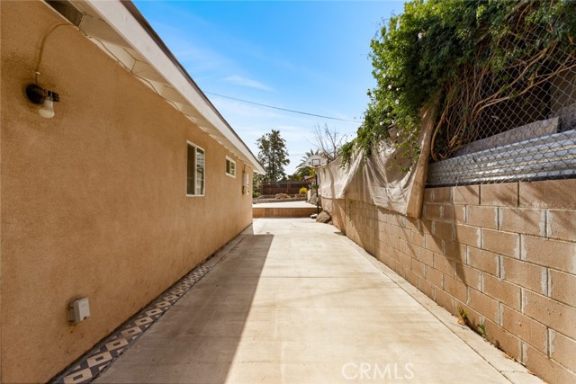 Detail Gallery Image 15 of 21 For 1061 Tepee Ln, Perris,  CA 92570 - 3 Beds | 2 Baths