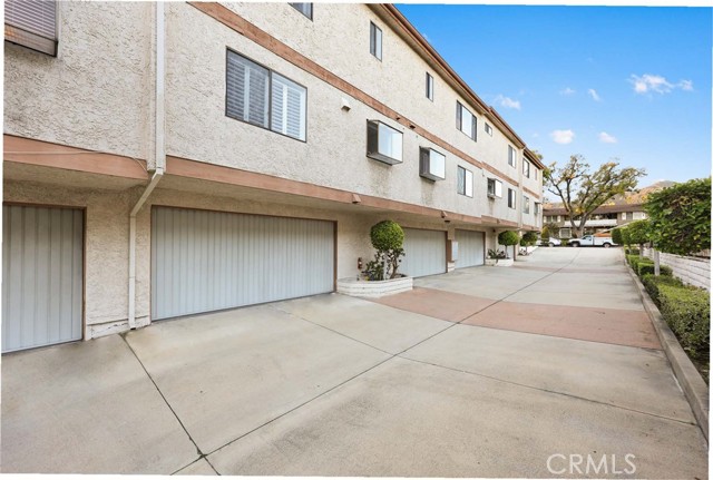 Detail Gallery Image 34 of 36 For 1006 Arcadia #D,  Arcadia,  CA 91007 - 2 Beds | 3 Baths