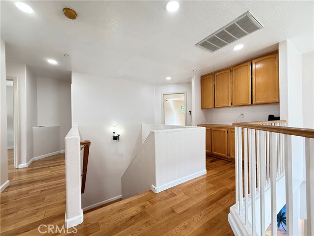 Detail Gallery Image 24 of 24 For 9030 Hayvenhurst Ave, North Hills,  CA 91343 - 4 Beds | 2/1 Baths