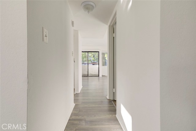 Detail Gallery Image 6 of 30 For 604 N Kenwood St #1,  Glendale,  CA 91206 - 3 Beds | 2/1 Baths