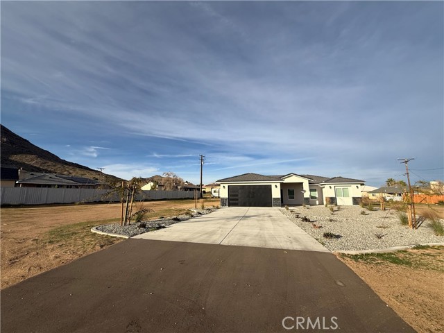 Detail Gallery Image 2 of 21 For 20420 Yuma, Apple Valley,  CA 92307 - 3 Beds | 2 Baths