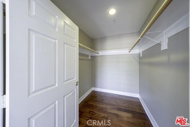 Detail Gallery Image 11 of 16 For 815 S Harvard #302,  Los Angeles,  CA 90005 - 2 Beds | 2 Baths