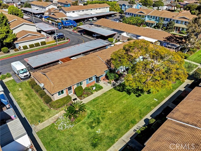Detail Gallery Image 12 of 18 For 10210 Holburn, Huntington Beach,  CA 92646 - 1 Beds | 1 Baths