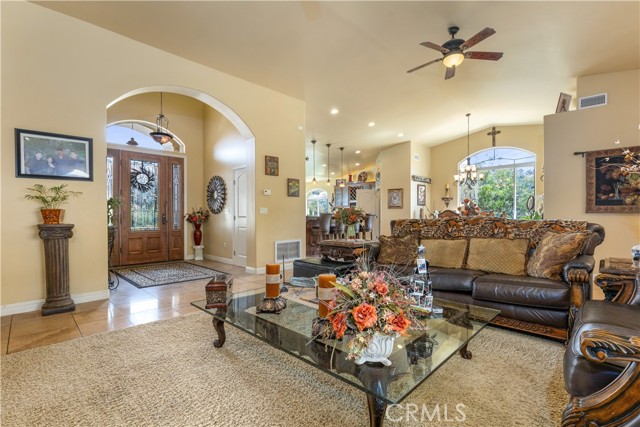 Detail Gallery Image 12 of 59 For 9929 Flyrod Dr, Paso Robles,  CA 93446 - 3 Beds | 2/1 Baths