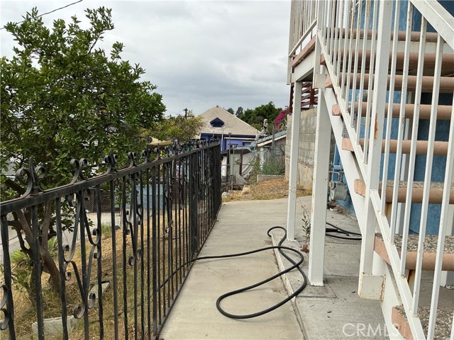 Detail Gallery Image 4 of 25 For 1947 Delta, Los Angeles,  CA 90026 - 1 Beds | 1 Baths