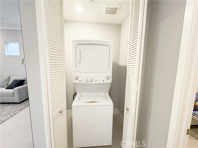 Detail Gallery Image 12 of 15 For 64 Spacial, Irvine,  CA 92618 - 1 Beds | 1 Baths