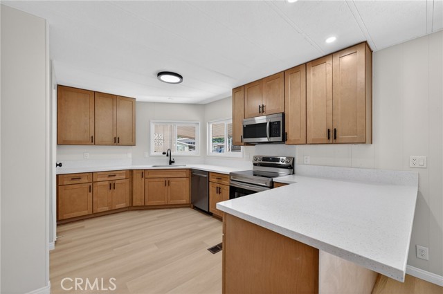 Detail Gallery Image 8 of 37 For 25139 W Posey, Hemet,  CA 92544 - 2 Beds | 2 Baths