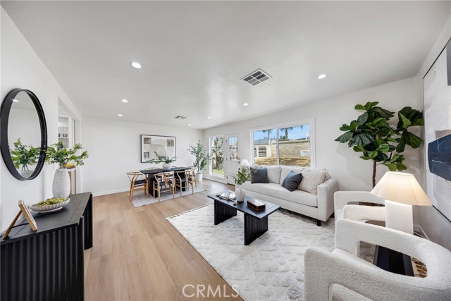 Detail Gallery Image 4 of 28 For 4730 Benito St, Montclair,  CA 91763 - 4 Beds | 1/1 Baths