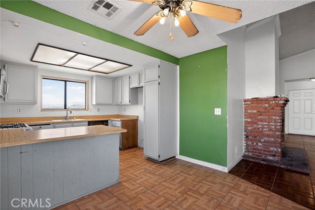 Detail Gallery Image 19 of 30 For 2559 E Avenue J2, Lancaster,  CA 93535 - 3 Beds | 2 Baths