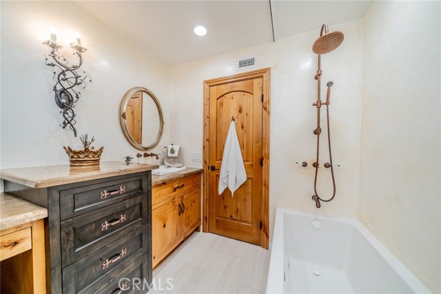 Detail Gallery Image 33 of 56 For 150 E 19th St, Upland,  CA 91784 - 4 Beds | 2 Baths