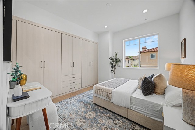 Detail Gallery Image 22 of 43 For 2203 Marshalfield #B,  Redondo Beach,  CA 90278 - 4 Beds | 3/1 Baths