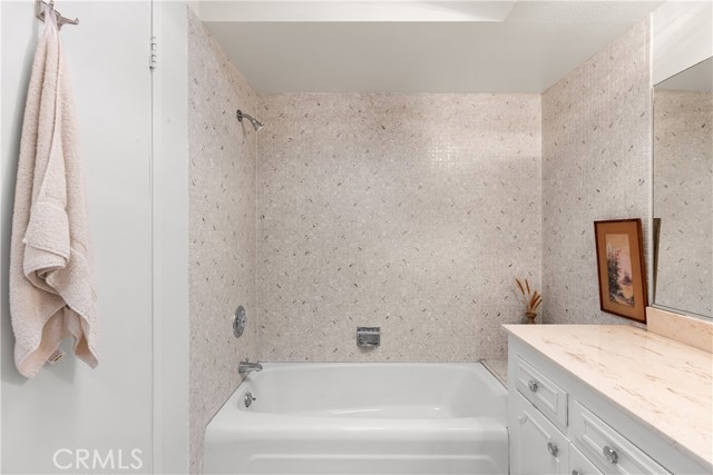 5330 Lindley Avenue, Encino CA: https://media.crmls.org/medias/3dde7697-f280-454d-83b0-a87f60111ca7.jpg