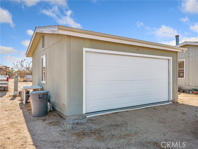 Detail Gallery Image 35 of 51 For 12172 Ailanthus Rd, Phelan,  CA 92371 - 4 Beds | 3 Baths