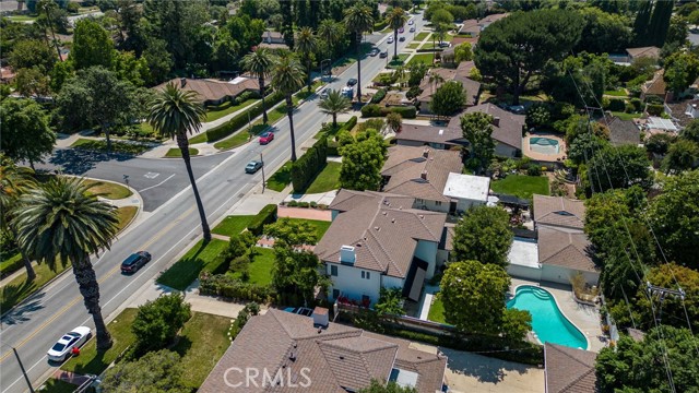 2245 E California Boulevard, San Marino CA: https://media.crmls.org/medias/3de1b341-64b1-42b1-9965-81a28d1c3553.jpg