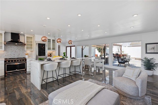 496 E 16th, Costa Mesa CA: https://media.crmls.org/medias/3de29288-926a-4ee6-a078-7422535986a0.jpg