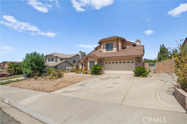 Detail Gallery Image 2 of 39 For 6742 N Chason Way, San Bernardino,  CA 92407 - 5 Beds | 3 Baths