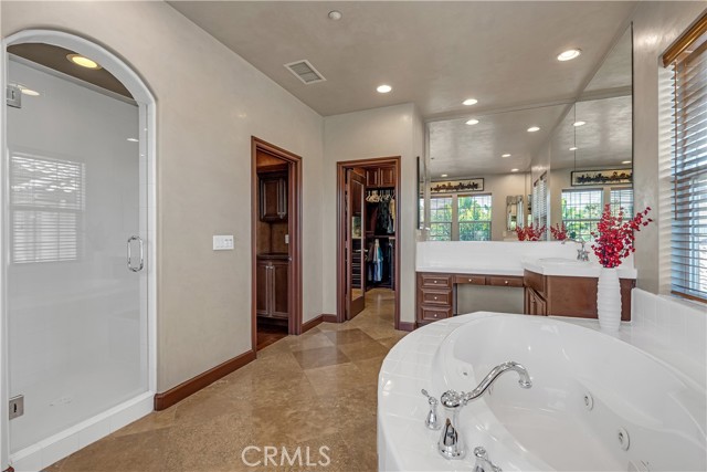 780 W Aster Place, Santa Ana CA: https://media.crmls.org/medias/3de2b3a3-5f9f-4ac5-af9e-bc179bb950c8.jpg
