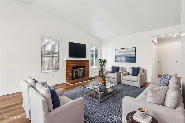 Detail Gallery Image 4 of 29 For 12059 Elk Bld, Riverside,  CA 92505 - 3 Beds | 2 Baths