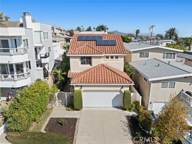 Detail Gallery Image 2 of 18 For 33772 Alcazar Dr, Dana Point,  CA 92629 - 4 Beds | 2/1 Baths