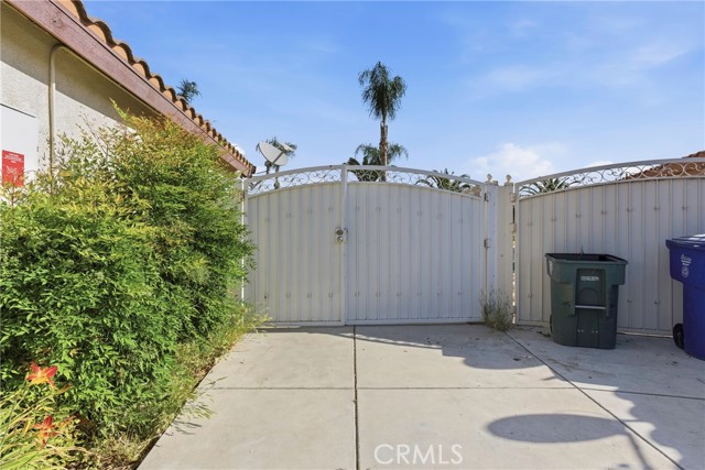 Detail Gallery Image 25 of 32 For 2306 Viso Way, Bakersfield,  CA 93313 - 3 Beds | 2 Baths