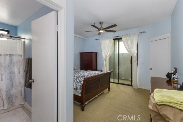 17661 Sergio Circle, Huntington Beach CA: https://media.crmls.org/medias/3de4270e-dc82-4f46-8518-299d6e80efce.jpg