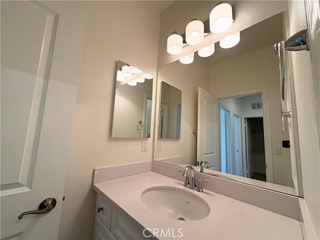 Detail Gallery Image 28 of 32 For 2868 E via Fiano, Ontario,  CA 91764 - 3 Beds | 2/1 Baths