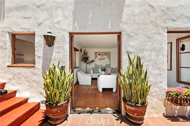 606 Avenida Victoria, San Clemente CA: https://media.crmls.org/medias/3de5383f-a4e6-4b05-a5fe-2a0027ae1b90.jpg