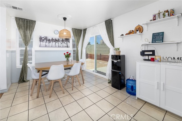 Detail Gallery Image 7 of 42 For 10462 Kemper Ave, Adelanto,  CA 92301 - 3 Beds | 2 Baths