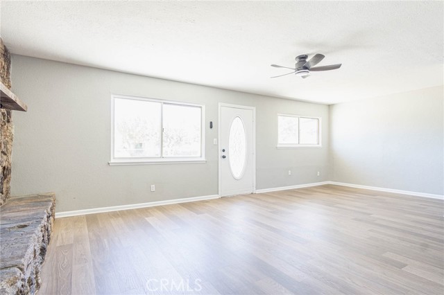 35277 Walnut Street, Barstow CA: https://media.crmls.org/medias/3de81e78-1f0d-475b-a7cc-ecc615e3fdd2.jpg