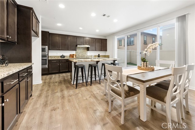 7733 Lupin Street, Chino CA: https://media.crmls.org/medias/3de8bf56-5836-4493-adc8-2c5ba3913691.jpg