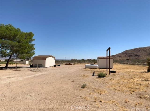 Detail Gallery Image 12 of 19 For 30275 Cherwell St, Lucerne Valley,  CA 92356 - 3 Beds | 2 Baths