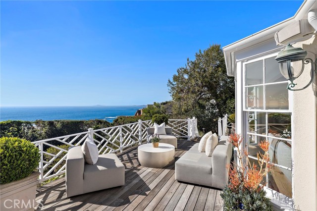 Detail Gallery Image 15 of 41 For 31571 Bluff Dr, Laguna Beach,  CA 92651 - 3 Beds | 3 Baths