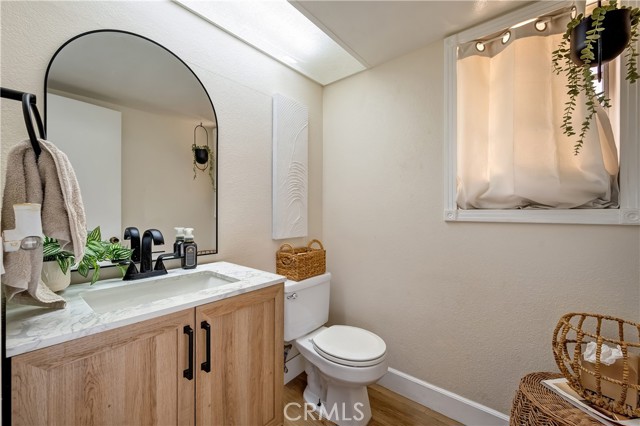 818 Live Oak Place, Corona CA: https://media.crmls.org/medias/3de954aa-1c7b-4b0e-b922-416e2ed7acbf.jpg