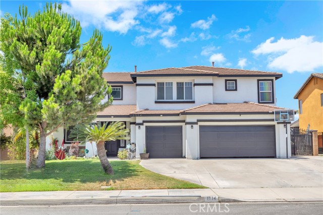 1774 N Arrowhead Ave, Rialto, CA 92376