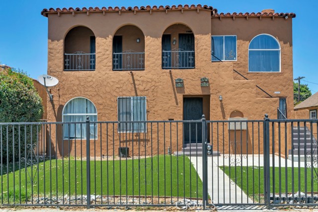 1217 62nd Street, Los Angeles, California 90044, ,Multi-Family,For Sale,62nd,SR24141390