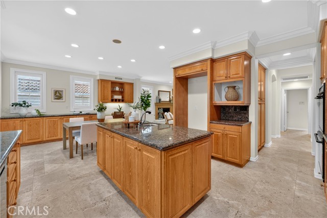 6467 Frampton, Huntington Beach CA: https://media.crmls.org/medias/3de9e9e0-315c-4e0b-8604-92e9318d7393.jpg