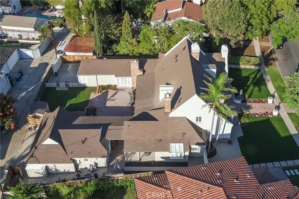 https://media.crmls.org/medias/3deac8b3-3852-4023-8d56-aefd79e10cf4.jpg?preset=X-Large