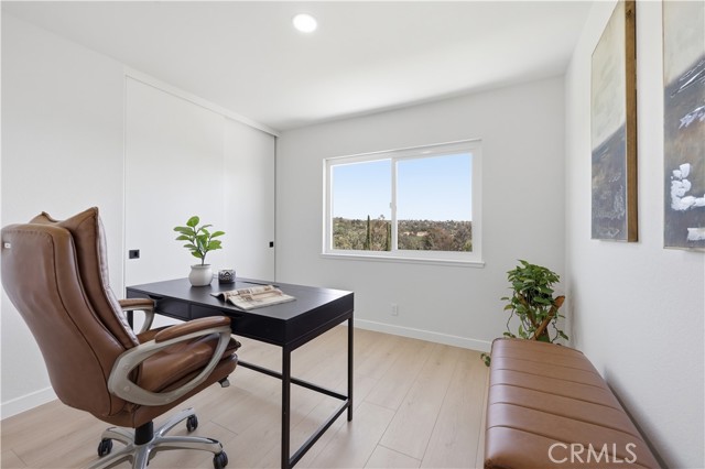 Detail Gallery Image 28 of 46 For 23762 via Porton, Mission Viejo,  CA 92691 - 6 Beds | 3 Baths