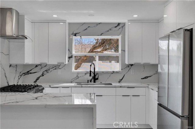 Detail Gallery Image 8 of 22 For 4640 Lowell Ave, La Crescenta,  CA 91214 - 1 Beds | 1 Baths