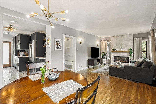 1812 Las Flores Drive, Los Angeles CA: https://media.crmls.org/medias/3debe8c9-c086-43c3-a7de-0f1ba9b11414.jpg