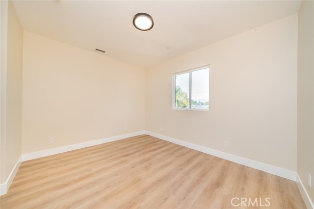 Detail Gallery Image 13 of 30 For 11186 Vernon Ave #B,  Chino,  CA 91710 - 3 Beds | 2 Baths