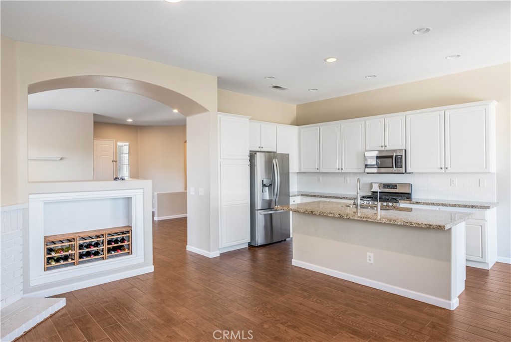 MLS #OC25165991 image #17