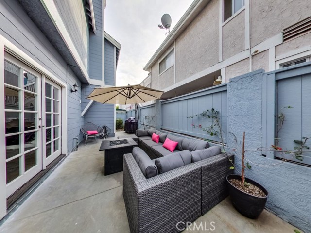 2114 Farrell Avenue, Redondo Beach, California 90278, 4 Bedrooms Bedrooms, ,1 BathroomBathrooms,Residential,Sold,Farrell,SB17057988