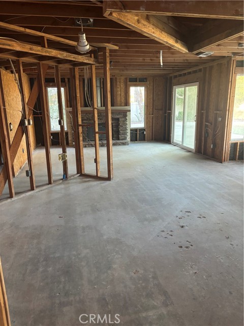 Detail Gallery Image 10 of 16 For 8430 Bess Ct, Riverside,  CA 92508 - 5 Beds | 3 Baths