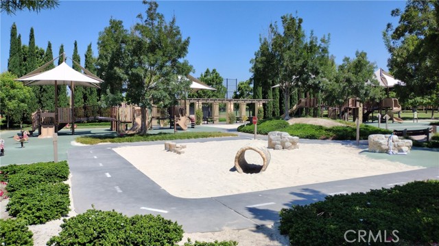 73 Gardenhouse Way, Irvine CA: https://media.crmls.org/medias/3dee5e17-8b0e-4170-b2d9-d84b2e45aa7f.jpg
