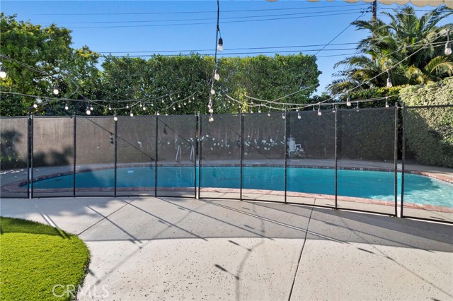 Detail Gallery Image 36 of 43 For 24136 Kittridge, West Hills,  CA 91307 - 5 Beds | 4/1 Baths