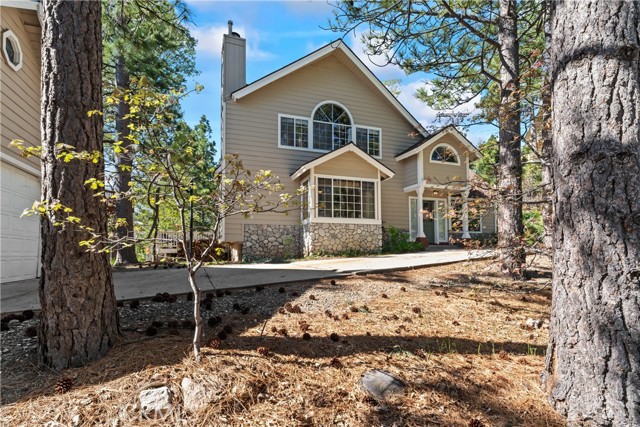 Detail Gallery Image 46 of 49 For 27847 St Bernard Ln, Lake Arrowhead,  CA 92352 - 3 Beds | 3 Baths